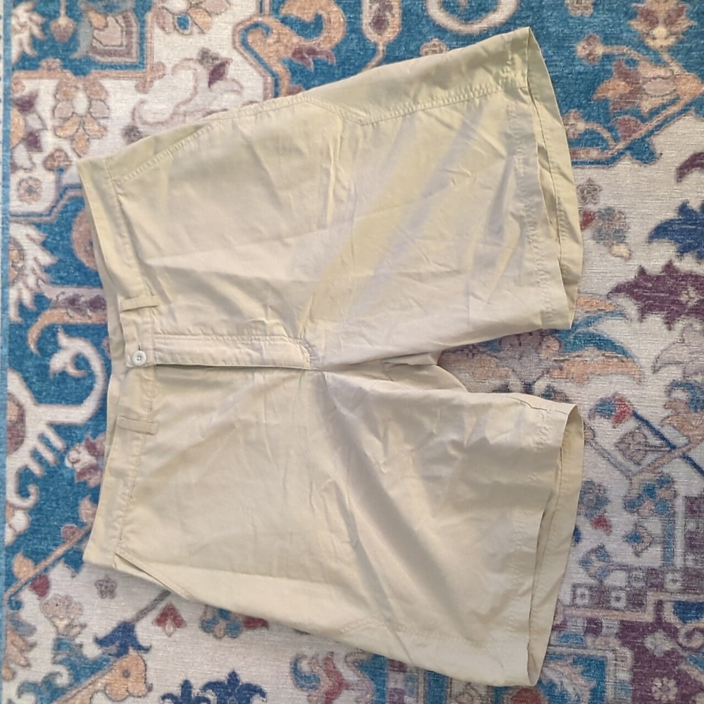 Patagonia lightweight tan shorts